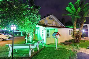 Pousada Maison Suisse