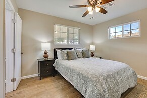 Centrally Located Oasis 1 Mi to Shadow Mountain!