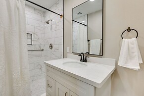 Centrally Located Oasis 1 Mi to Shadow Mountain!