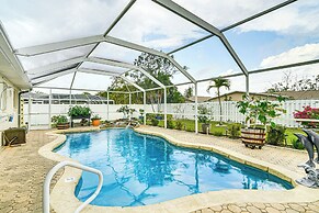 4 Mi to Public Beach: Cape Coral Paradise!