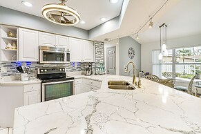 4 Mi to Public Beach: Cape Coral Paradise!