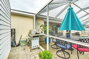 4 Mi to Public Beach: Cape Coral Paradise!