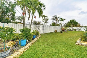 4 Mi to Public Beach: Cape Coral Paradise!