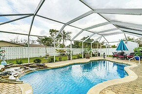 4 Mi to Public Beach: Cape Coral Paradise!