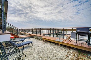 2 Mi to Stone Harbor Beach: Lovely Bayfront Home