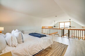 2 Mi to Stone Harbor Beach: Lovely Bayfront Home