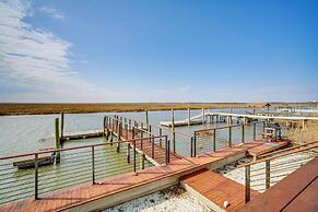 2 Mi to Stone Harbor Beach: Lovely Bayfront Home