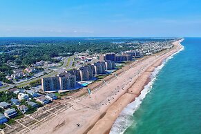 Spacious Sea Colony Condo w/ Pool Access!