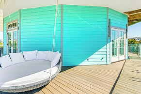 Walk or Bike to Shore: Pensacola Beach Retreat!