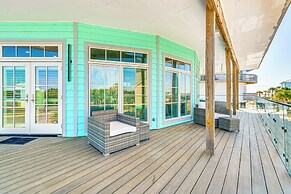 Walk or Bike to Shore: Pensacola Beach Retreat!