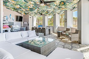 Walk or Bike to Shore: Pensacola Beach Retreat!