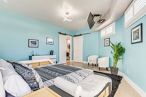 Walk or Bike to Shore: Pensacola Beach Retreat!