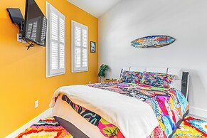 Walk or Bike to Shore: Pensacola Beach Retreat!