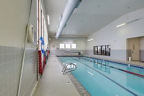 Walk to Payette Lake: Mccall Condo w/ Fireplace