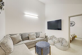 Walk to Payette Lake: Mccall Condo w/ Fireplace