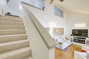 Walk to Payette Lake: Mccall Condo w/ Fireplace