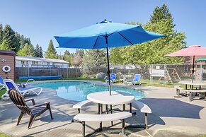 Walk to Payette Lake: Mccall Condo w/ Fireplace