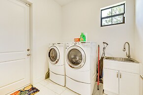 Day Trip to Fort Myers Beach: Pet-friendly Home!