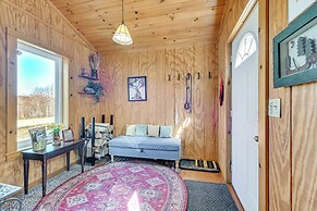 3 Mi to Catskill Scenic Trail: Stamford Cottage