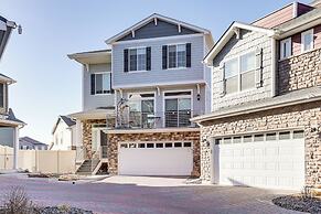 7 Mi to Denver Int'l Airport: Bright Home w/ Yard