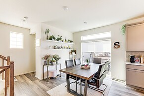7 Mi to Denver Int'l Airport: Bright Home w/ Yard