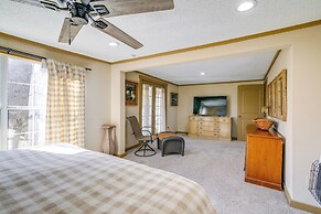 Cabin < Half-mi to Tunica Lake: Great for Anglers!
