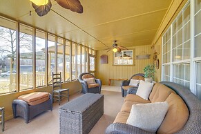Cabin < Half-mi to Tunica Lake: Great for Anglers!