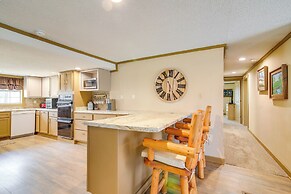 Cabin < Half-mi to Tunica Lake: Great for Anglers!