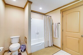 Cabin < Half-mi to Tunica Lake: Great for Anglers!