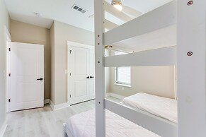 Pet-friendly Pensacola Home: Central Location