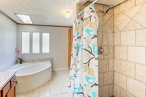 Fish On-site: Lake Murray Family Home