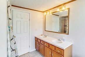 Fish On-site: Lake Murray Family Home