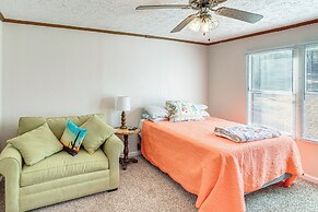 Fish On-site: Lake Murray Family Home