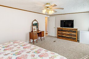 Fish On-site: Lake Murray Family Home