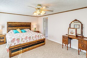 Fish On-site: Lake Murray Family Home