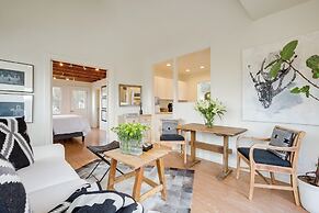 Dog-friendly Home w/ Fenced Yard in Los Cerrillos