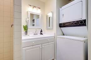 Dog-friendly Home w/ Fenced Yard in Los Cerrillos