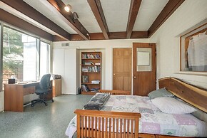 Spacious & Updated Farmhouse in Yellow Springs
