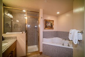 Villa 2082 2 Bed 2 Bath Full Kitchen 2 Bedroom Villa