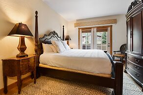 Villa 2082 2 Bed 2 Bath Full Kitchen 2 Bedroom Villa