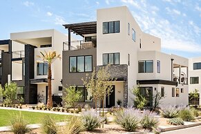 Sunstone 6 Bedroom Home