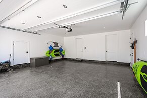 Sunstone 6 Bedroom Home