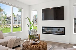 Sunstone 6 Bedroom Home