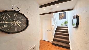 Dove Cott Sleeps 4 Central Location