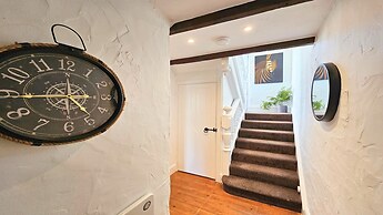 Dove Cott Sleeps 4 Central Location