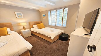 Dove Cott Sleeps 4 Central Location
