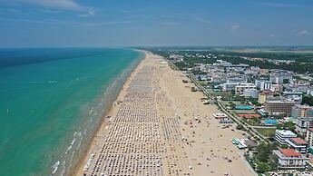 Spacious Apartment With Terrace and Pool in Bibione