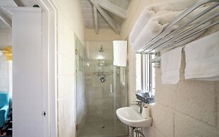 Maltese Falcon Villa 4bd by Zenbreak