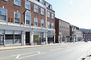 Crendon House Boutique Hotel