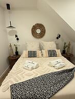 Our Douro Modern Classic Suites Pool Flat